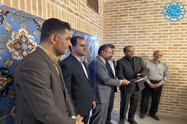 آیین تجلیل از فعالین حوزه رسانه شهرستان اشکذر